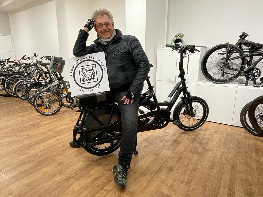 Martin Semmelrogge bei DowntownBikes in Düsseldorf