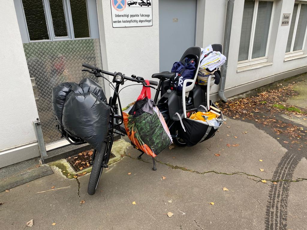 TERN GSD voll bepackt in Düsseldorf.